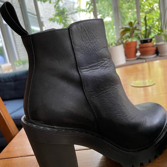 Dr. Martens Women's Magdalena Ankle Bootie - Picture 3 of 5